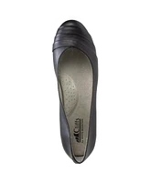 Cliffs by White Mountain Women's Clara Ballet Flats