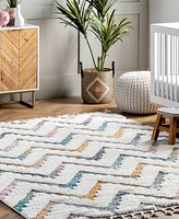 nuLoom Loft Rumi High-Low Chevron Kids Tassel 4' x 6' Area Rug