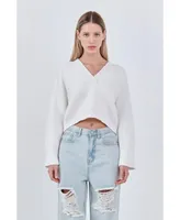 Grey Lab Women's V-neck Cropped Knit Sweater