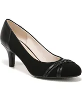 LifeStride Pascal Pumps