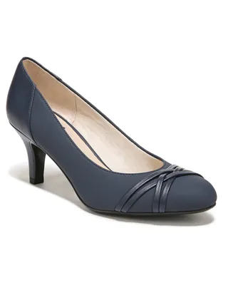 LifeStride Pascal Pumps