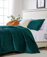 Greenland Home Fashions Riviera Velvet Finely Stitched 3 Piece Quilt Set