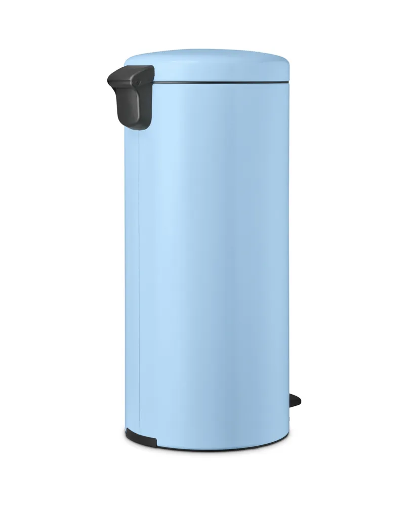 New Icon Step on Trash Can, 8 Gallon, 30 Liter