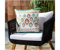 Safavieh Indoor/Outdoor Abela 18" x 18" Pillow