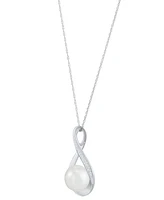 Honora Cultured Freshwater Pearl (9mm) and Diamond Accent Pendant 18" Necklace 14k Gold