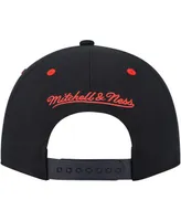 Men's Mitchell & Ness Black Chicago Blackhawks Lofi Pro Snapback Hat