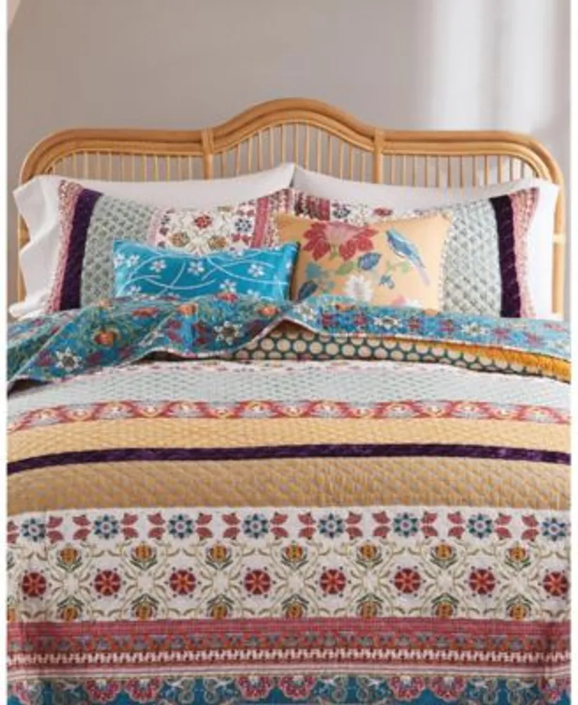 Forever 21 Floral Quilt Set