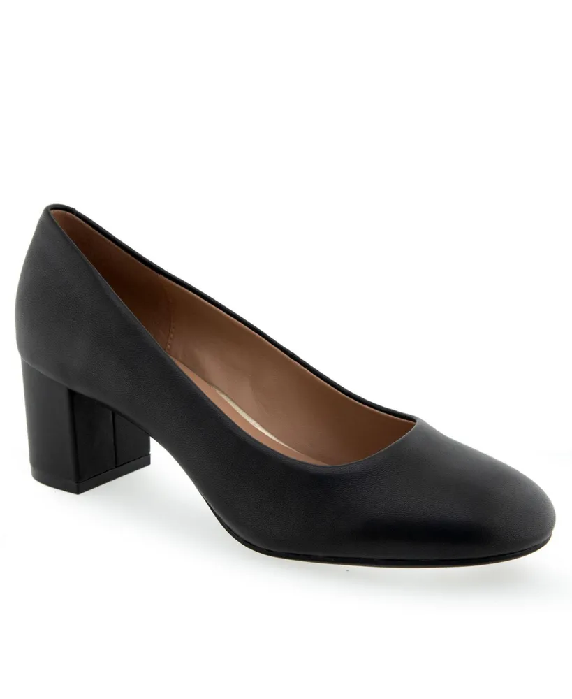 Aerosoles Women's Charlie Slide - Macy's | Black sandals flat, Aerosoles,  Leather upper