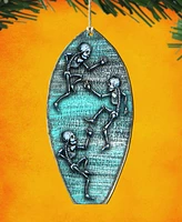 Designocracy Holiday Wooden Ornaments Halloween Skeletons Surfboard Home Decor Set of 2 G. DeBrekht