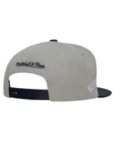 Men's Mitchell & Ness Gray New York Yankees Cooperstown Collection Away Snapback Hat