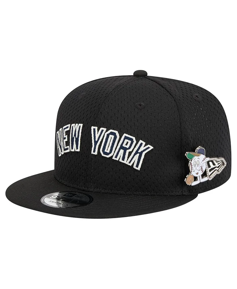 Men's New Era Black New York Yankees Post Up Pin 9FIFTY Snapback Hat