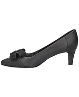 Easy Street Women's Devanna Slip-On Pumps