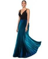 Betsy & Adam Petite V-Neck Pleated-Skirt Sleeveless Gown