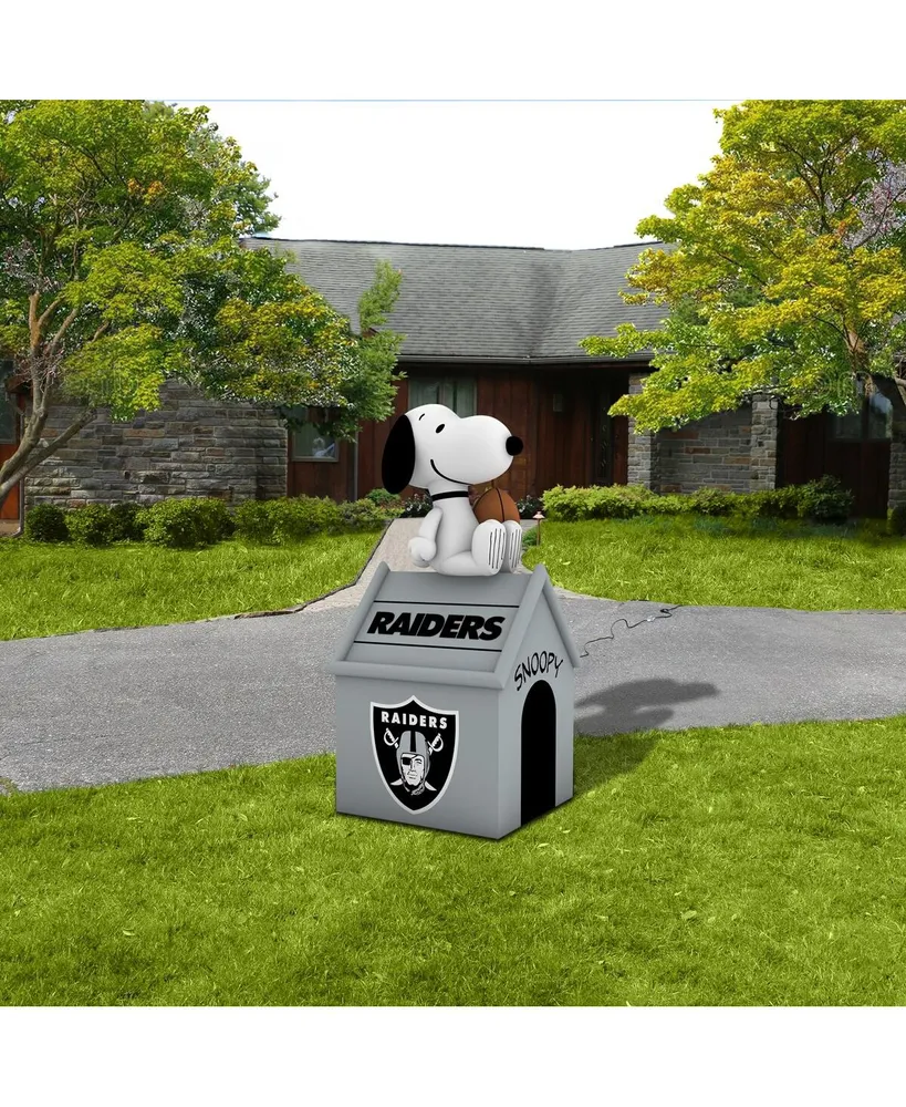 Las Vegas Raiders Inflatable Snoopy Doghouse