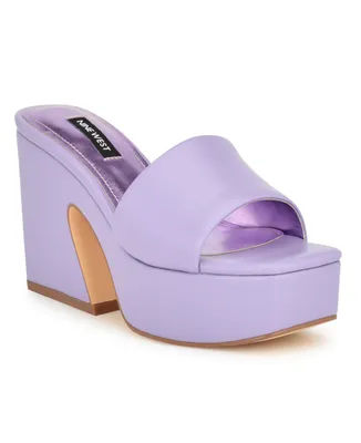 Nine West Women's Oklee Square Toe Platform Slide Sandals
