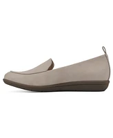 Cliffs by White Mountain Women's Twiggy Moc Loafer