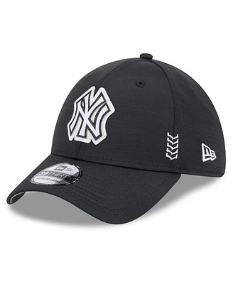 Men's New Era York Yankees 2024 Clubhouse 39THIRTY Flex Fit Hat