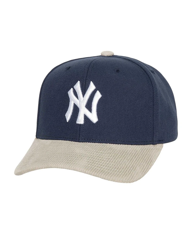 Men's Mitchell & Ness Navy New York Yankees Corduroy Pro Snapback Hat