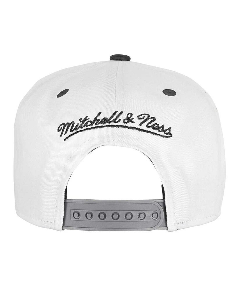Youth Boys and Girls Mitchell & Ness Distressed Black Las Vegas Raiders Retrodome Precurved Adjustable Hat