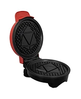 Uncanny Brands Dungeons & Dragons Waffle Maker - 20 Sided Die on Your Waffles