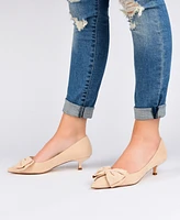 Journee Collection Women's Orana Wide Width Pointed Toe Kitten Heel Pumps