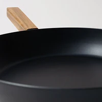 Alva Forest - Nonstick Carbon Steel Frying Pan Skillet - Stay Cool Heat Resistant Acacia Wood Handle