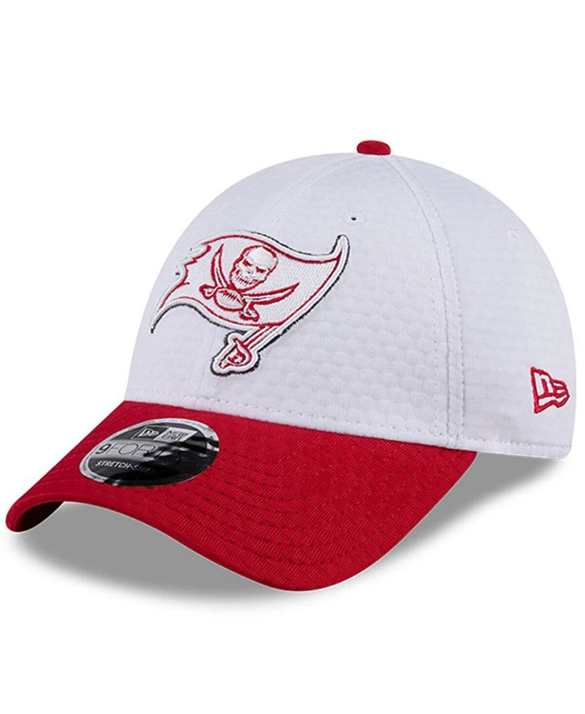 New Era Men's White/Red Tampa Bay Buccaneers 2024 Nfl Training Camp 9FORTY Adjustable Hat