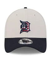 New Era Men's Black Detroit Tigers 2024 Fourth of July 39THIRTY Flex Hat