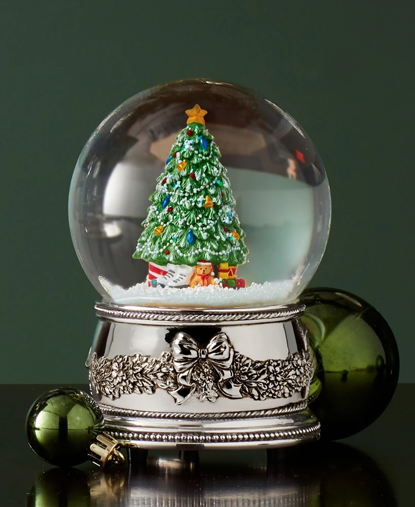Reed & Barton Christmas Tree Musical Snow Globe