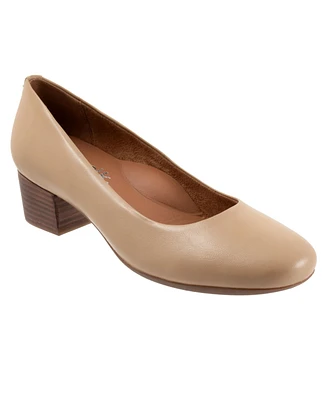 Women's Softwalk Lynn Pumps