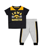 Colosseum Baby Boys and Girls Black/Heather Gray Iowa Hawkeyes Ka-Boot-It Jersey Pants Set