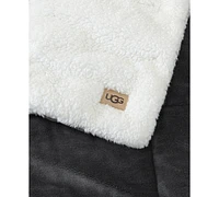 Ugg Avery Plush to Fleece Reversible Throw, 50" x 70"