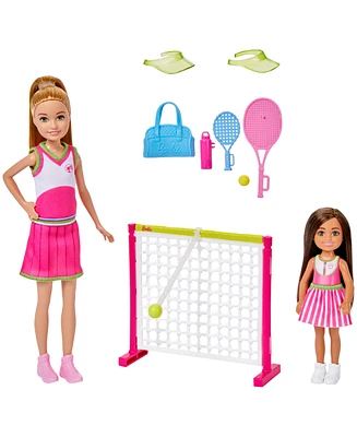 Barbie Stacie Chelsea Tennis Playset with 2 Dolls, Net 5+ Accessories, Moving Ball Action