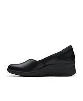Clarks Women's Collection Suttyn Walk Shoes