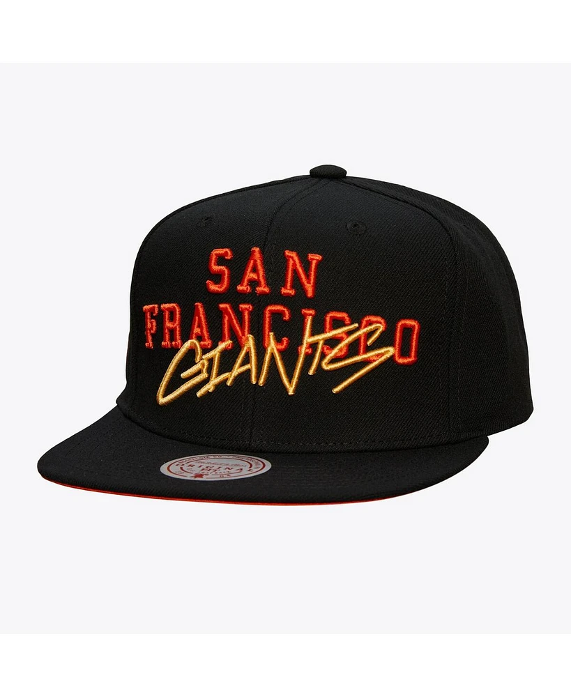 Mitchell & Ness Men's Black San Francisco Giants Team Tagged Snapback Hat