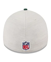 New Era Men's Stone/Green Green Bay Packers 2024 Sideline Historic 39THIRTY Flex Hat