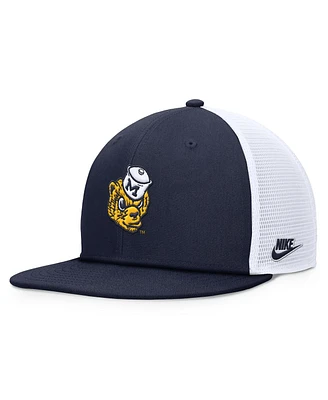 Nike Men's Navy/White Michigan Wolverines Legacy Pro Snapback Hat