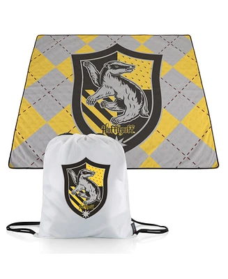 Oniva Harry Potter Hufflepuff Impresa Picnic Blanket, 60" x 50"