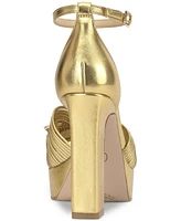 Jessica Simpson Women's Anissia Strappy Platform Sandals