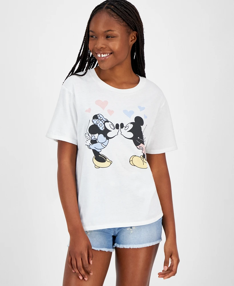 Disney Juniors' Mickey & Minnie Mouse Kiss Graphic T-Shirt