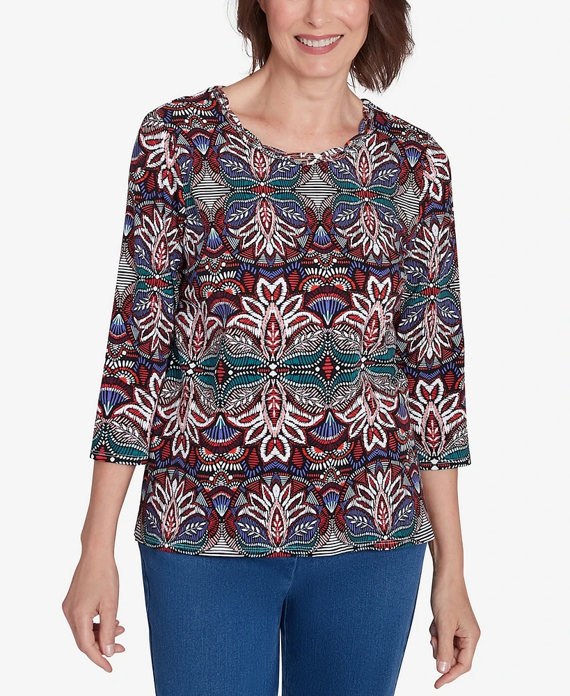 Alfred Dunner Petite Key Items Abstract Leaf Print Three Quarter Sleeve Top