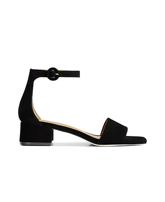 Bernardo Footwear Jalena Low Heel Sandal