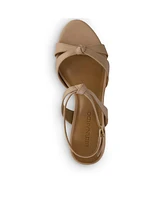 Bernardo Footwear Neera Mid Heel Sandal