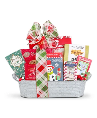 Alder Creek Gift Baskets Haul Out The Holly Gift Basket, 9 Piece