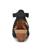 Earth Women's Hattie Fisherman Wedge Sandals