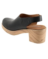 Softwalk Fairbanks Clog