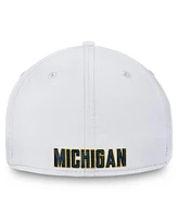 Top of the World Men's White Michigan Wolverines Reflex Logo Flex Hat