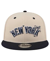 New Era Men's Cream/Black New York Yankees Team Art 9FIFTY Snapback Hat