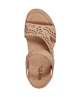 Earth Women's Recent Flat Sandals