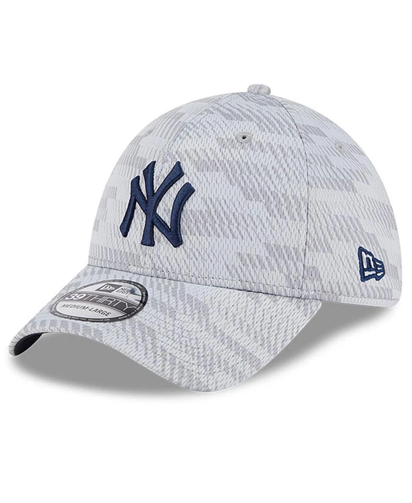 New Era Men's Gray York Yankees 2025 Mlb Clubhouse 39THIRTY Flex Hat